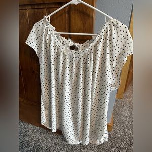 Lauren Conrad women’s blouse. Size XL.